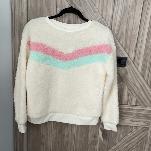 Sweater - Picture 5 of 5